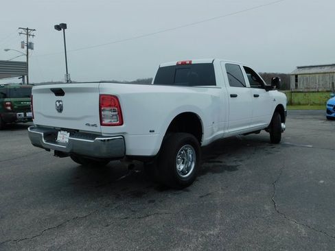 Used 2024 RAM 3500 Tradesman w/ Chrome Appearance Group image 8