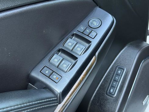 Used 2018 GMC Yukon Denali AWD/4WD image 10