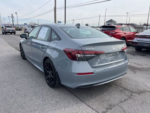 Used 2025 Honda Civic Sport image 3