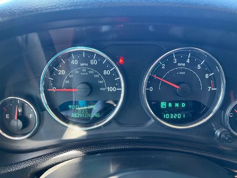 Used 2014 Jeep Wrangler Sahara w/ Connectivity Group AWD/4WD image 22