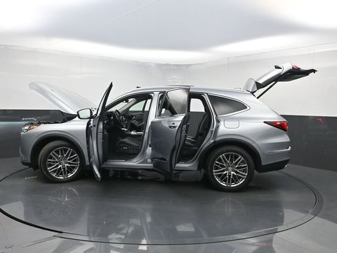 Used 2023 Acura MDX SH-AWD w/ Advance Package image 44