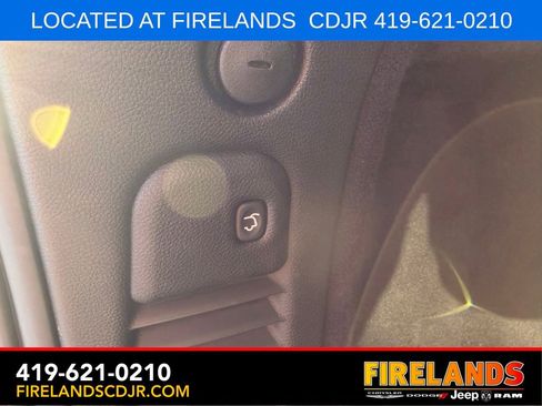 Used 2024 Dodge Durango R/T AWD/4WD image 13