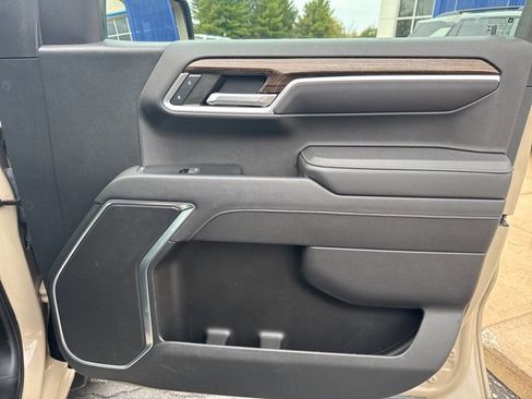 Used 2023 GMC Sierra 1500 Elevation image 17