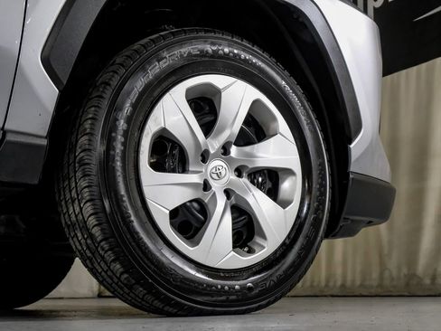 Used 2022 Toyota RAV4 LE image 50