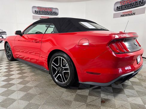 Used 2021 Ford Mustang Premium image 5