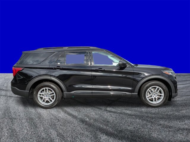 Certified 2026 Ford Explorer Active w/ Active Comfort Package RWD image 3