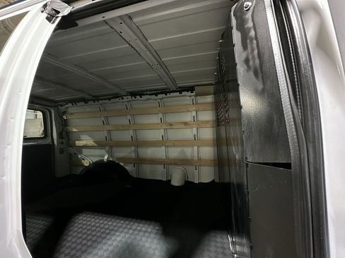 Used 2024 GMC Savana 2500 w/ Driver Convenience Package image 21