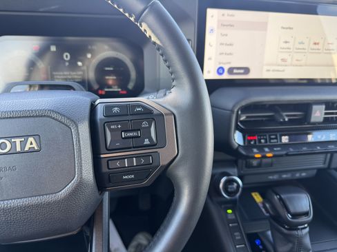 Used 2025 Toyota Land Cruiser image 23