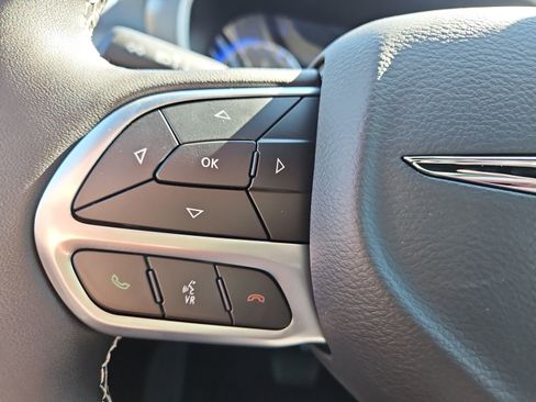 New 2026 Chrysler Pacifica Select image 25