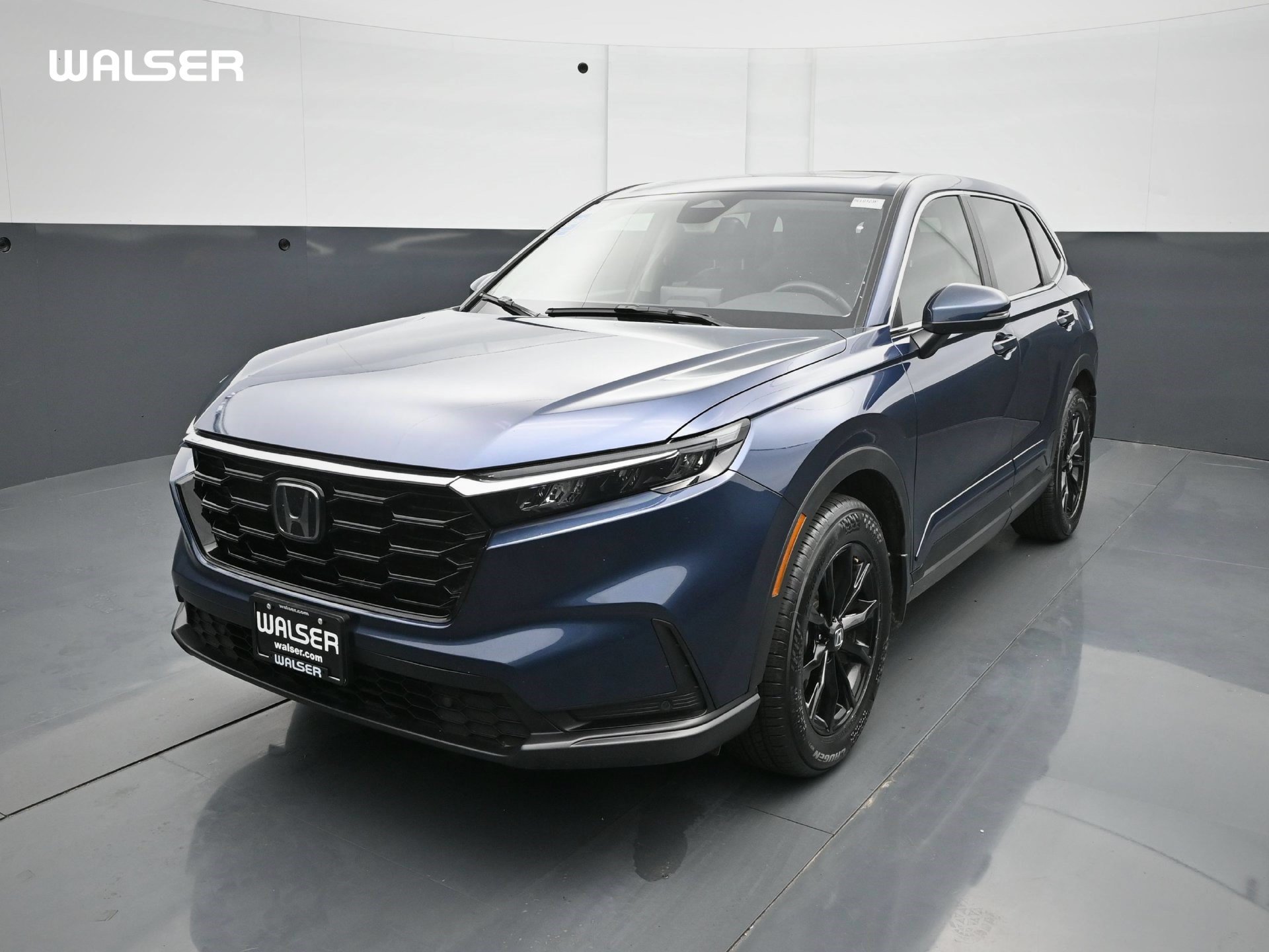 Used 2023 Honda CR-V EX-L image 1