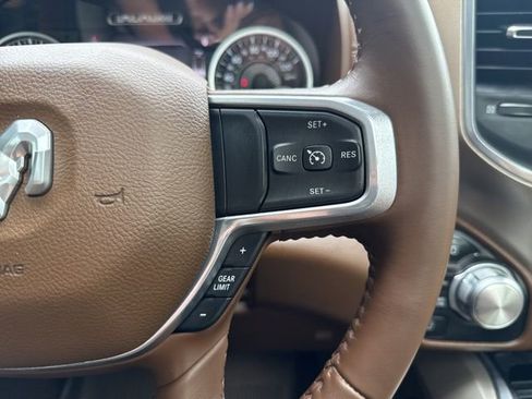 Used 2022 RAM 1500 Laramie AWD/4WD image 16