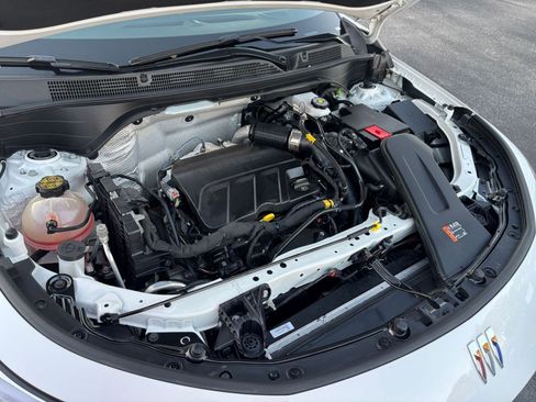 Used 2025 Buick Envista Preferred image 26