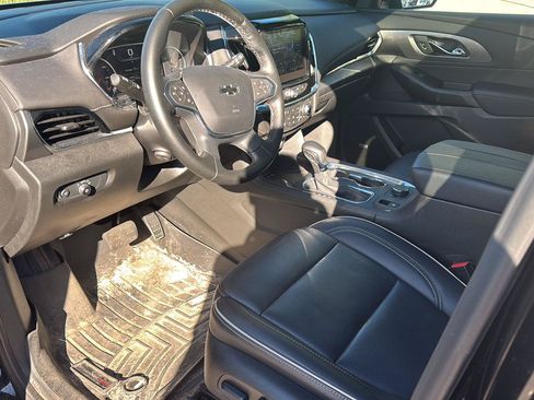 Used 2023 Chevrolet Traverse Premier w/ Redline Edition AWD/4WD image 11