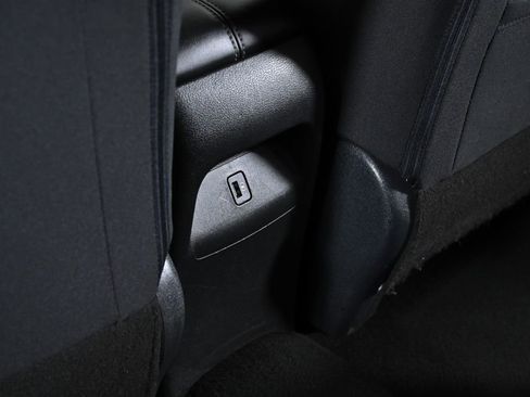 Used 2020 Nissan Sentra SV image 29