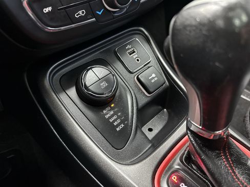 Used 2018 Jeep Compass Trailhawk w/ Leather Interior Group image 23