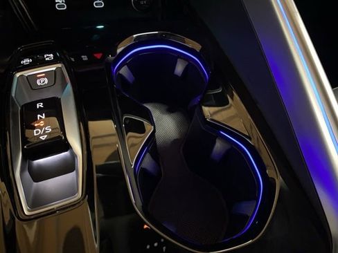 Used 2025 Audi Q5 Premium w/ Convenience Package image 55