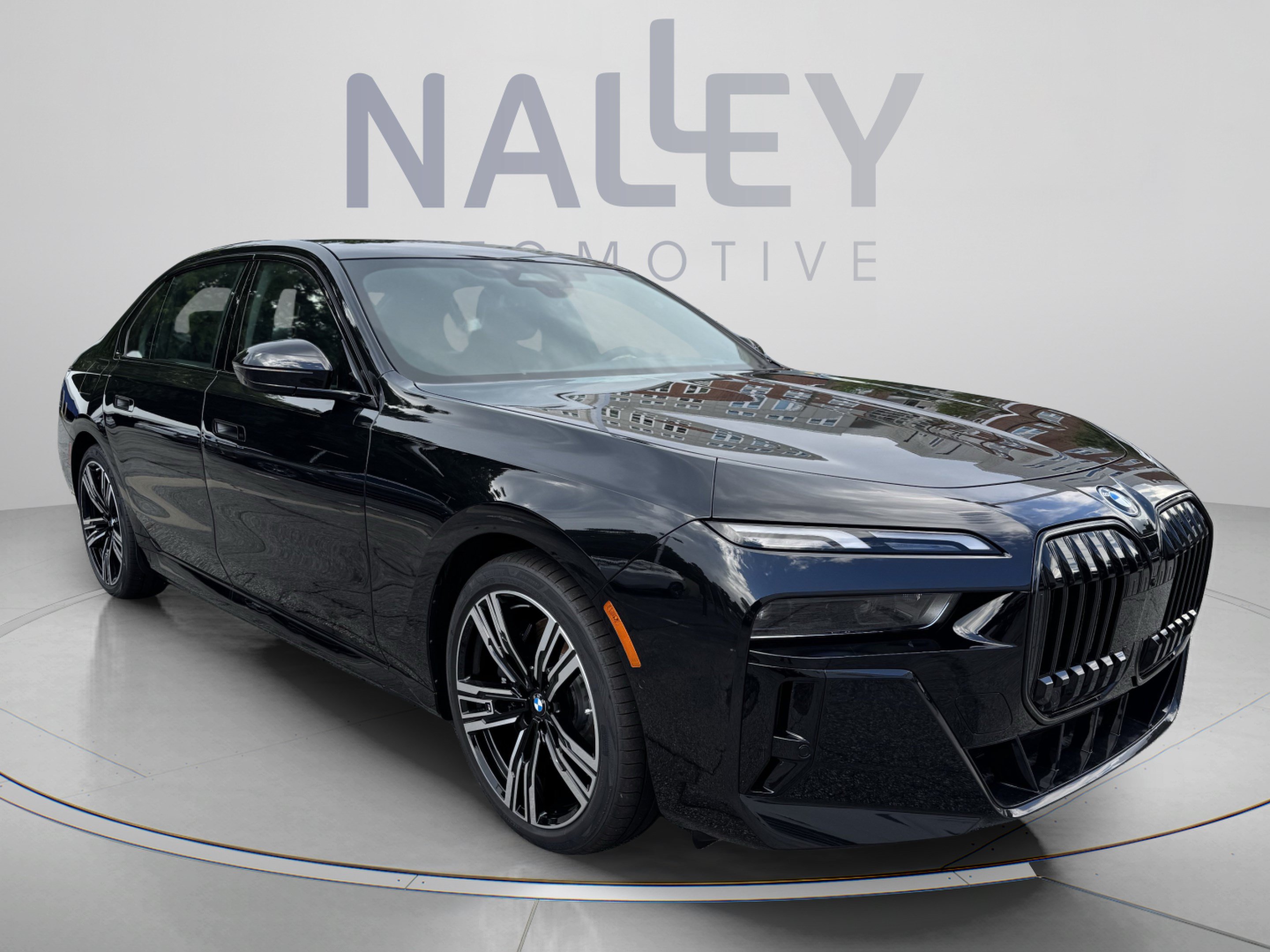Used 2026 BMW i7 eDrive50 w/ M Sport Package RWD image 7