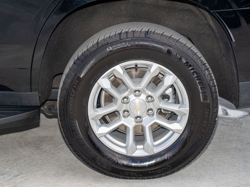 Used 2025 Chevrolet Tahoe LT image 41