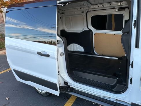 Used 2015 Ford Transit Connect XLT image 35