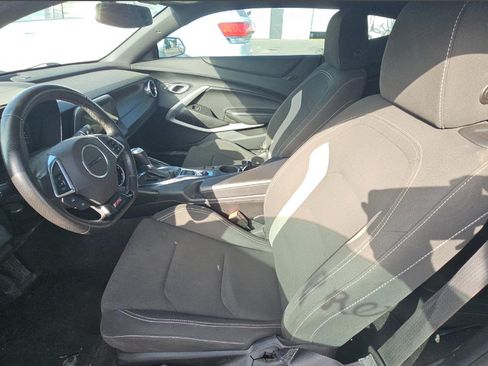 Used 2019 Chevrolet Camaro SS RWD image 8