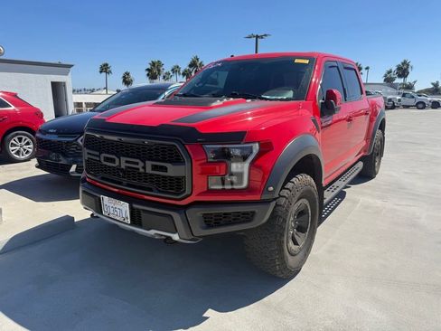 Used 2018 Ford F150 Raptor w/ Equipment Group 802A Luxury AWD/4WD image 3