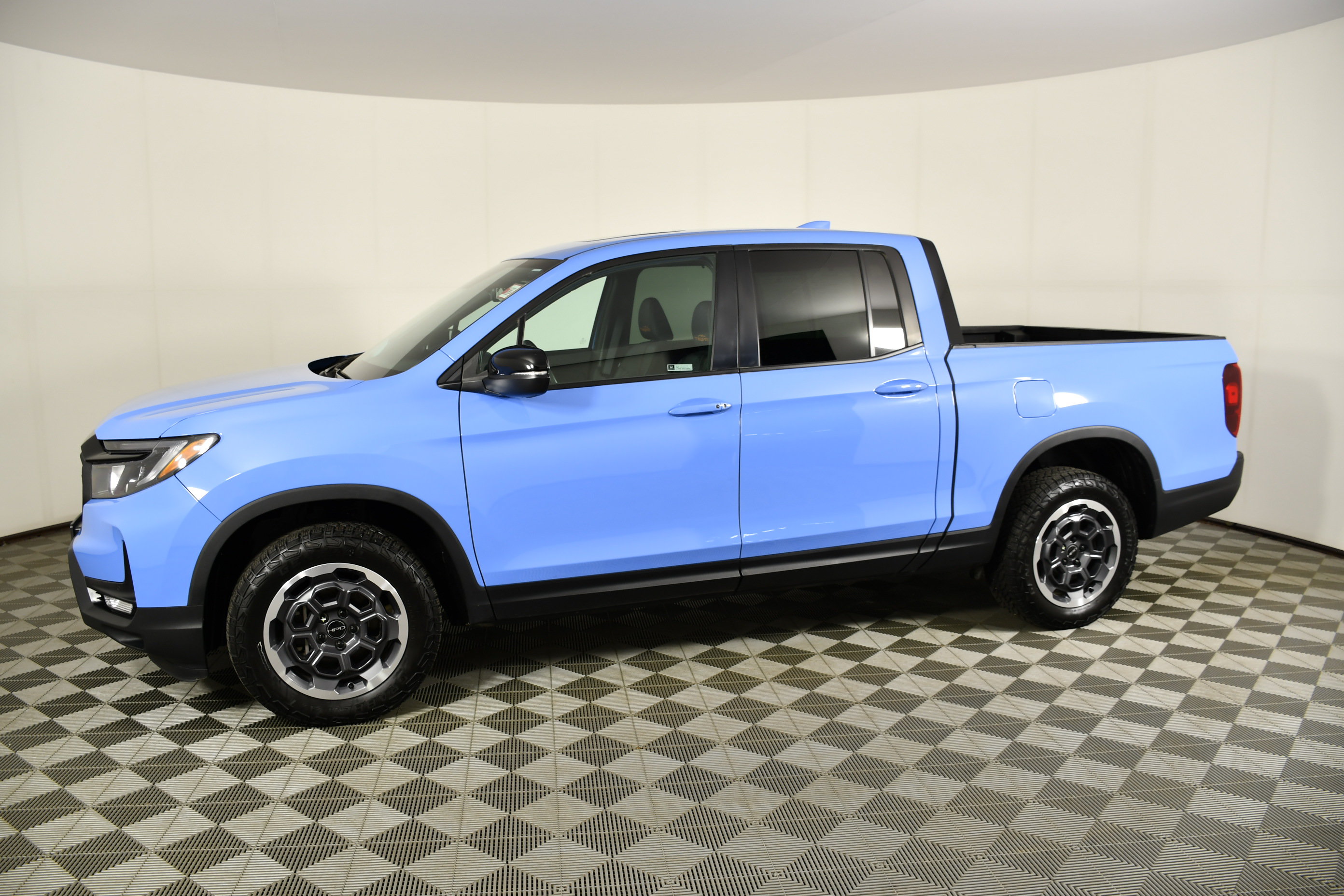 Certified 2024 Honda Ridgeline TrailSport image 9