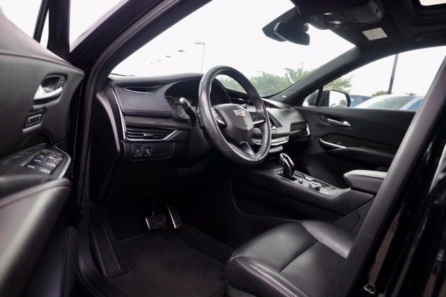 Used 2023 Cadillac XT4 Sport AWD/4WD image 17