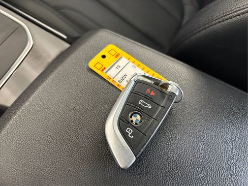 Used 2019 BMW 330i xDrive Sedan w/ Convenience Package image 40