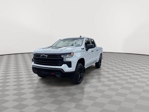 Certified 2023 Chevrolet Silverado 1500 LT Trail Boss w/ LPO, Dark Essentials Package AWD/4WD image 5