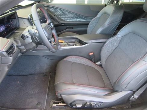 Used 2025 Dodge Charger R/T w/ Quick Order Package 25M R/T image 13