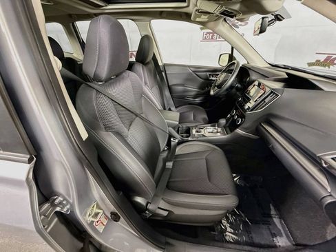 Used 2020 Subaru Forester Premium AWD/4WD image 31