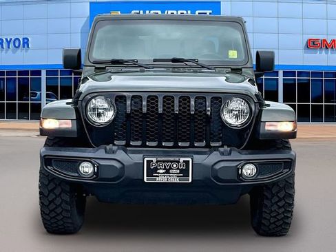 Used 2022 Jeep Gladiator Sport AWD/4WD image 2