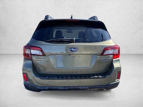 Used 2017 Subaru Outback 3.6R Limited image 4
