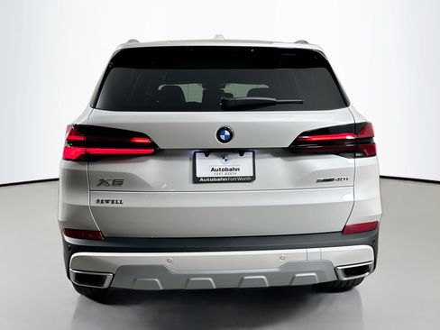 New 2026 BMW X5 sDrive40i w/ Executive Package image 6