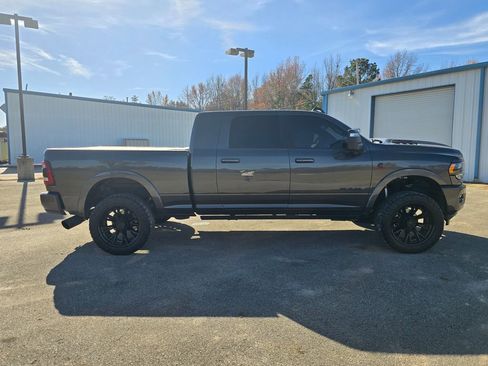Used 2024 RAM 2500 Limited image 6