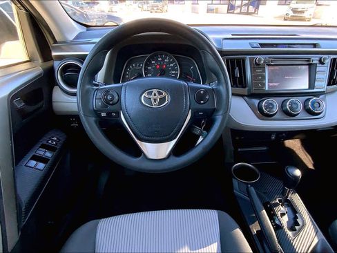 Used 2015 Toyota RAV4 LE image 4