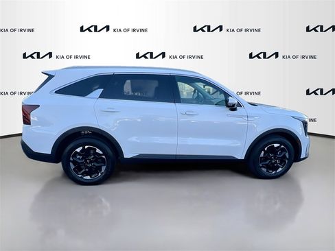 New 2026 Kia Sorento S image 7