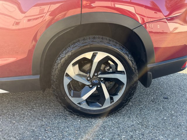 Certified 2023 Subaru Forester Touring AWD/4WD image 26