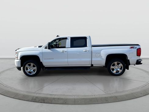 Used 2018 Chevrolet Silverado 1500 LT w/ All Star Edition AWD/4WD image 5