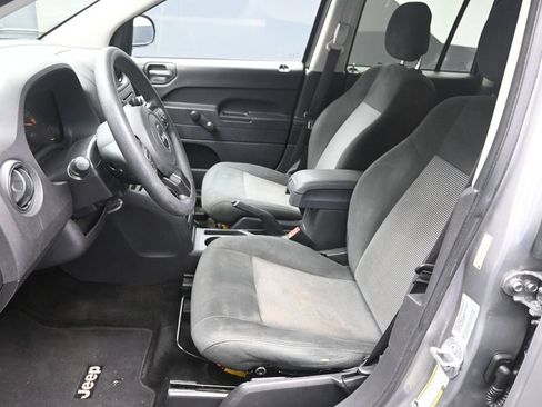 Used 2016 Jeep Compass Sport FWD image 17