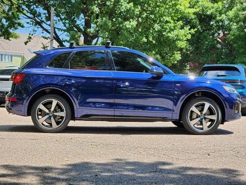 Used 2023 Audi Q5 2.0T Premium Plus w/ Premium Plus Package AWD/4WD image 4