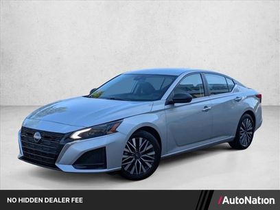 Used 2024 Nissan Altima 2.5 SV