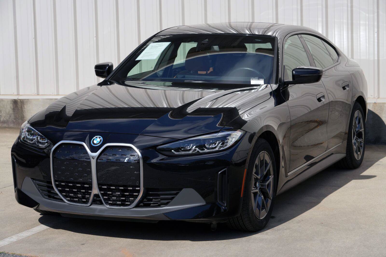 Used 2023 BMW i4 eDrive35 w/ Premium Package RWD image 50