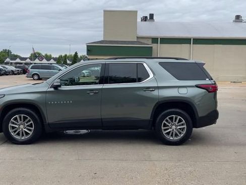 Used 2023 Chevrolet Traverse LT AWD/4WD image 5