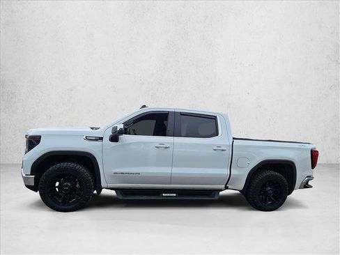Used 2022 GMC Sierra 1500 SLE image 8