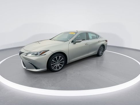 Used 2019 Lexus ES 350 w/ Premium Package image 4