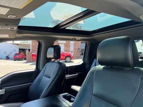 Used 2015 Ford F150 Lariat w/ Equipment Group 501A Mid AWD/4WD image 19