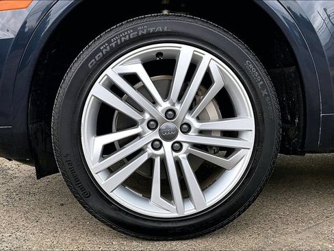 Used 2018 Audi Q5 2.0T Premium Plus w/ Premium Plus Package AWD/4WD image 12