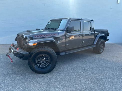 Used 2023 Jeep Gladiator Mojave w/ LED Lighting Group AWD/4WD image 5