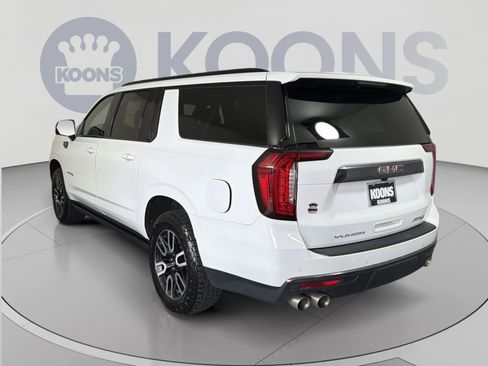 Used 2023 GMC Yukon XL AT4 w/ AT4 Premium Plus Package AWD/4WD image 4